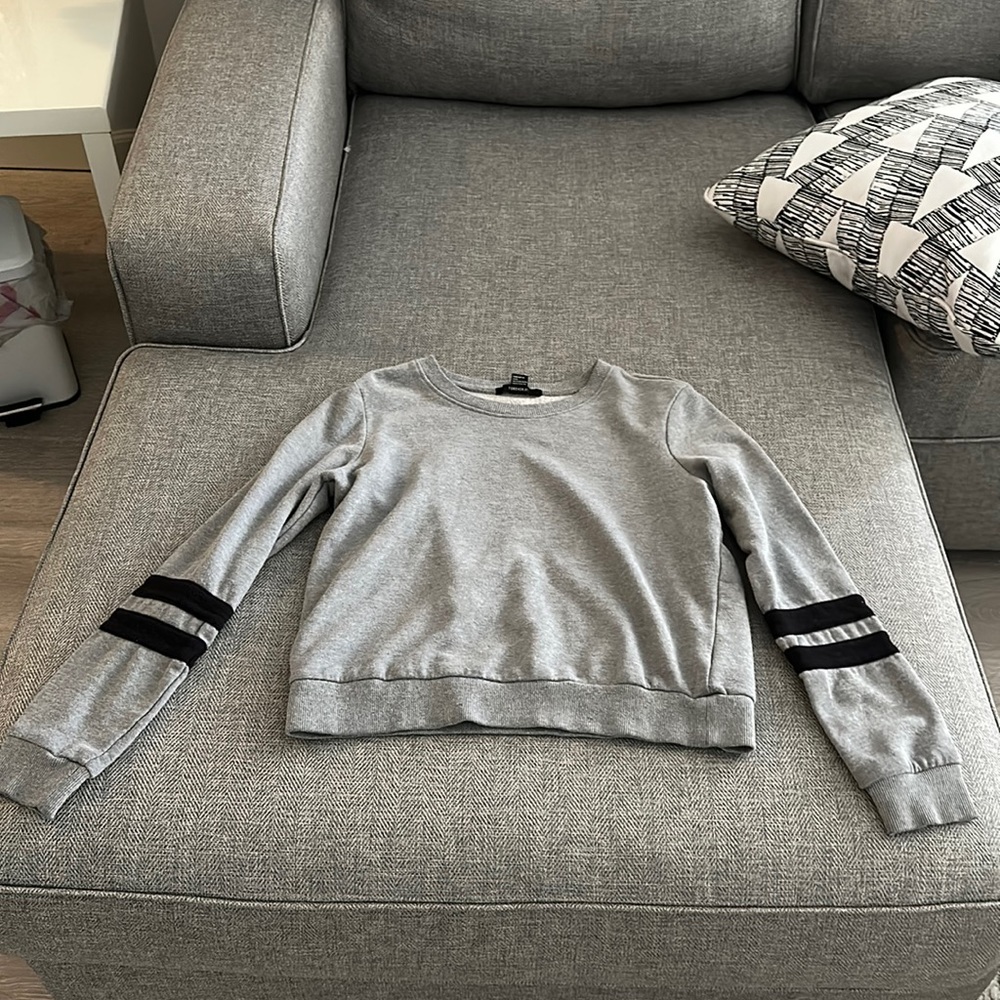 forever 21 sweatshirt